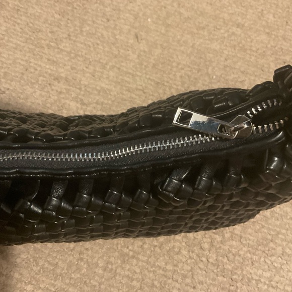 Sincerely Jules Woven Black Shoulder Bag - Picture 3 of 5